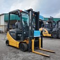 XE NÂNG ĐIỆN 1.5 TẤN KOMATSU FB15-12 852455