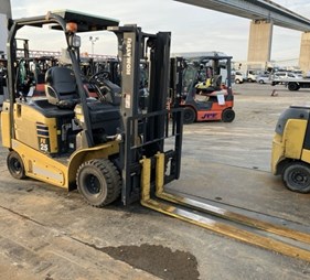 XE NÂNG ĐIỆN 2,5 TẤN KOMATSU FE25-1 300442