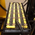 XE NÂNG ĐIỆN ĐỨNG LÁI 2,5 TẤN KOMATSU FR25S-1