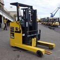 XE NÂNG ĐIỆN ĐỨNG LÁI 2,5 TẤN KOMATSU FR25S-1