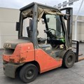 XE NÂNG DẦU 2,5 TẤN TOYOTA 02-8FDL25 74079