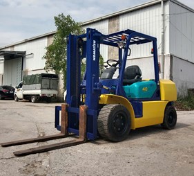 XE NÂNG DẦU 4 TẤN KOMATSU FD40-7 105554