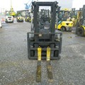 XE NÂNG XĂNG 2,5 TẤN KOMATSU FG25T-16 750339