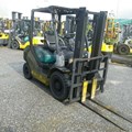 XE NÂNG XĂNG 2,5 TẤN KOMATSU FG25T-16 750339