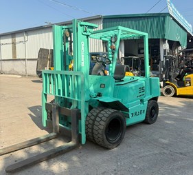 XE NÂNG DẦU 3,5 TẤN SUMITOMO 22-FD35PVII