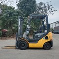 XE NÂNG XĂNG 1.5 TẤN KOMATSU FG15T-21 209585