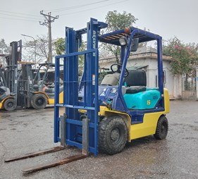 XE NÂNG DẦU 1,5 TẤN KOMATSU FD15LC-16 618154
