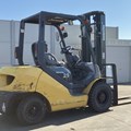 XE NÂNG DẦU 2,5 TẤN KOMATSU FD25C-17 304920