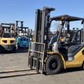 XE NÂNG DẦU 2,5 TẤN KOMATSU FD25C-17 304920