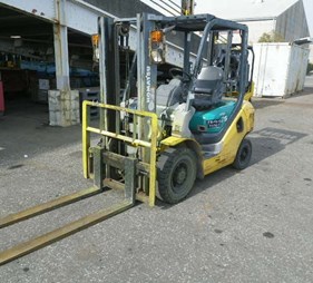 XE NÂNG DẦU 2,5 TẤN KOMATSU FD25C-16 735616