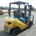 XE NÂNG DẦU 2,5 TẤN KOMATSU FD25C-16 735616