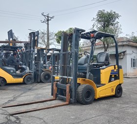XE NÂNG ĐIỆN 2,5 TẤN KOMATSU FB25-12 100305