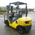XE NÂNG DẦU 2,5 TẤN KOMATSU FD25T-17 326884