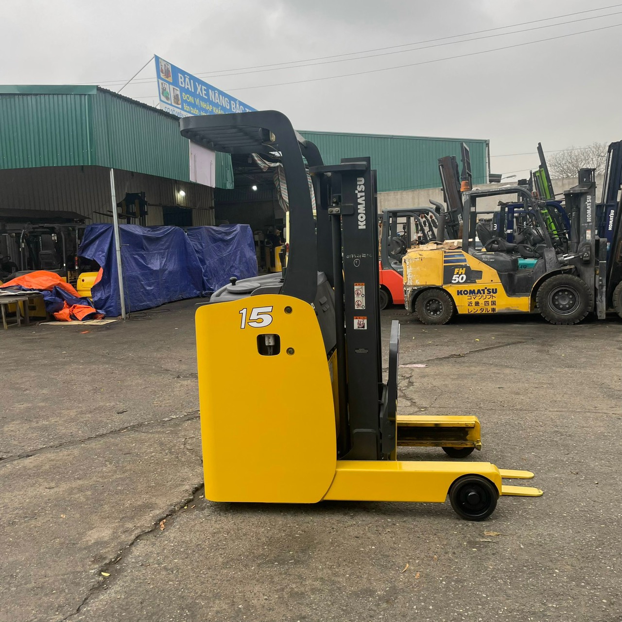 XE NÂNG ĐIỆN 1.5 TẤN KOMATSU FB15RL-14 142306