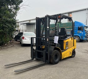 XE NÂNG ĐIỆN 2,5 TẤN KOMATSU FE25-1 306241