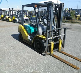 XE NÂNG XĂNG 2,5 TẤN KOMATSU FG25LC-15 570778