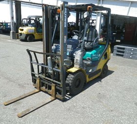 XE NÂNG DẦU 1,8 TẤN KOMATSU FD18C-20 669816
