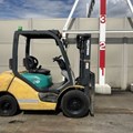 XE NÂNG DẦU 2 TẤN KOMATSU FD20T-15 571210