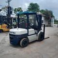XE NÂNG DẦU 3 TẤN KOMATSU FD30-11 342439