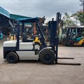 XE NÂNG DẦU 3 TẤN KOMATSU FD30-11 342439