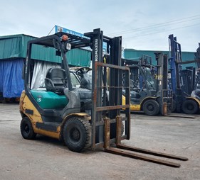 XE NÂNG XĂNG 1.5 TẤN KOMATSU FG15W-20 655525