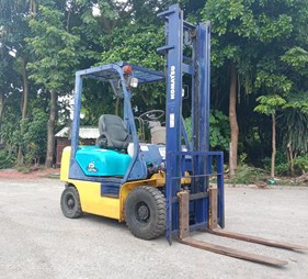 XE NÂNG DẦU 1.5 TẤN KOMATSU FD15T-17 630735