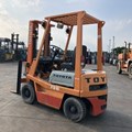 XE NÂNG DẦU 1 TẤN TOYOTA 80-5FDL10