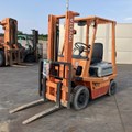 XE NÂNG DẦU 1 TẤN TOYOTA 80-5FDL10