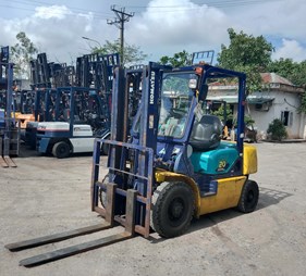 XE NÂNG DẦU 2 TẤN KOMATSU FD20C-14 553227