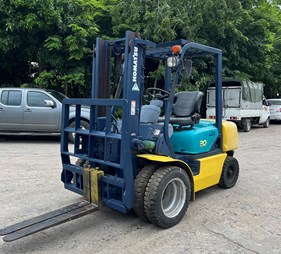 XE NÂNG DẦU 2 TẤN KOMATSU FD20C-12 545466
