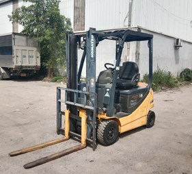 XE NÂNG ĐIỆN 1.5 TẤN KOMATSU FB15-12 834372
