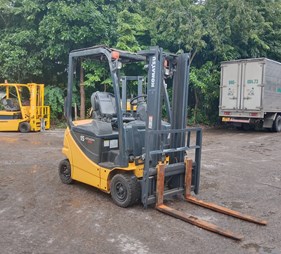XE NÂNG ĐIỆN 1.5 TẤN KOMATSU FB15-12 852891