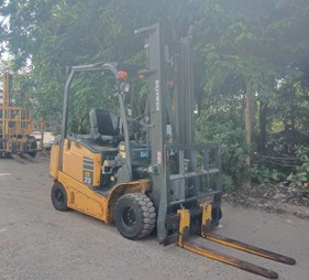XE NÂNG ĐIỆN 2,5 TẤN KOMATSU FE25-1 303457