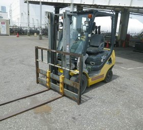 XE NÂNG DẦU 1,5 TẤN KOMATSU FD15C-21 204657