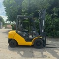 XE NÂNG DẦU 2,5 TẤN KOMATSU FD25C-17 300789