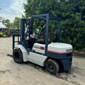 XE NÂNG DẦU 2.5 TẤN KOMATSU FD25-11 330442