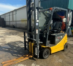 XE NÂNG ĐIỆN 1.5 TẤN KOMATSU FB15-12 853259