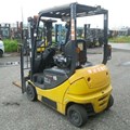 XE NÂNG ĐIỆN 1.5 TẤN KOMATSU FB15-12 854689