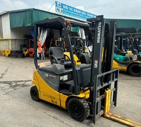 XE NÂNG ĐIỆN 1.5 TẤN KOMATSU FB15-12 830010